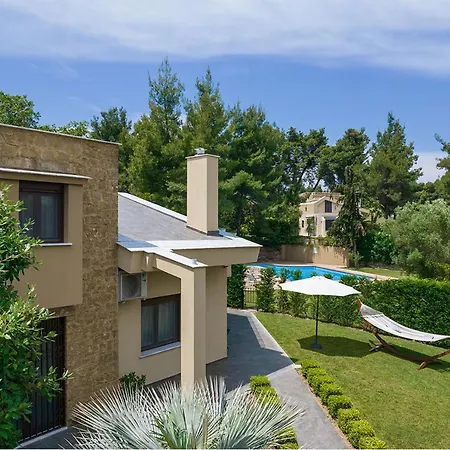 Azalea Sani With Outdoor Hot Tub, Sani Luxury Collection