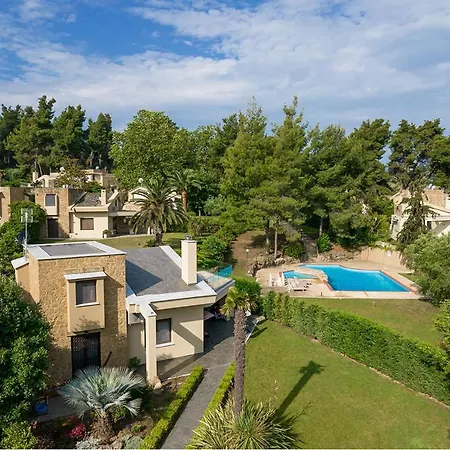 Azalea Sani, Sani Luxury Collection Villa