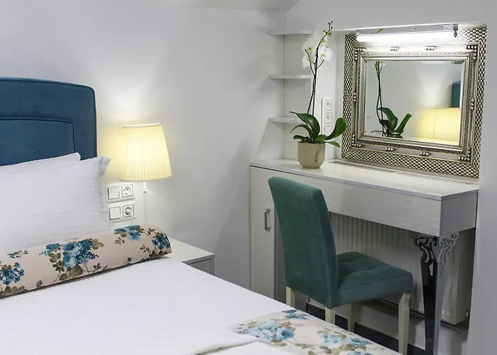 Azalea Sani With Outdoor Hot Tub, Sani Luxury Collection 别墅 撒尼海滩